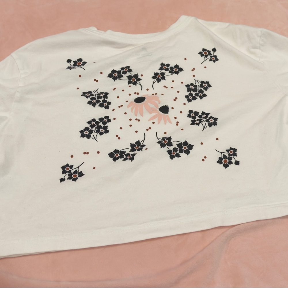 Nike White Crop Tee with Floral Accents medium